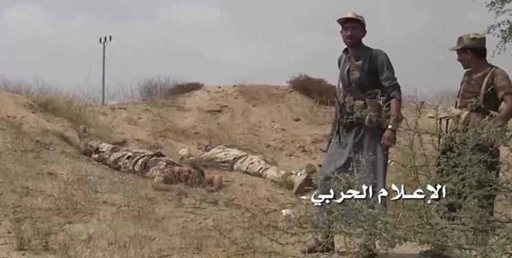رزمندگان یمنی بر پادگان اللبنات در استان الجوف مسلط شدند رزمندگان یمنی بر پادگان اللبنات در استان الجوف مسلط شدند