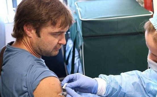 روسیه واکسیناسیون گسترده کرونا را از مهرماه شروع می کند
