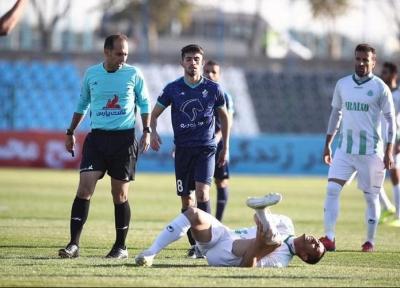 انتقال هافبک سرشناس آلومینیوم اراک به بیمارستان