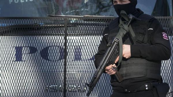 برخورد گلوله به توریست ایرانی در مرکز خرید مطرح استانبول ، 6 نفر در یک درگیری گلوله خوردند (تور ارزان استانبول)
