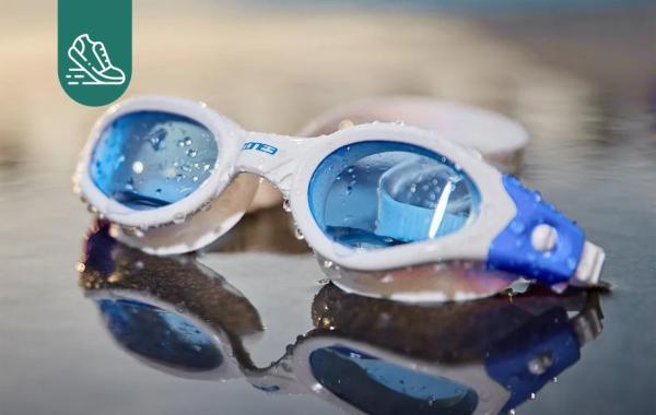 راهنمای خرید عینک شنا به همراه معرفی برترین مدل های حرفه ای