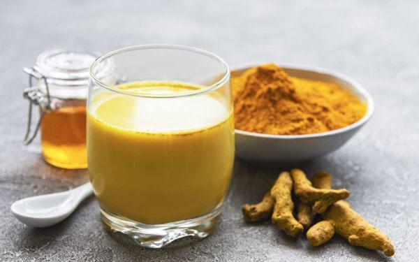 طرز تهیه شیر زردچوبه؛ و خواص آن طرز تهیه شیر زردچوبه؛ و خواص آن